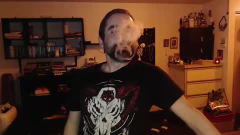 daddy_werewolf online show from April 13, 7:47 am