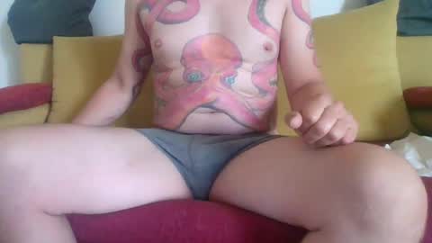 daddycomehome1 online show from August 4, 5:43 am