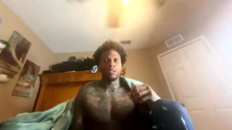 sexy tatted king bbc online show from July 28, 2:18 am