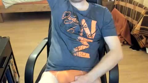 Snapshot of daddylovepegging chatting on December 20, 9:22 pm daddylovepegging online show from December 20, 9:22 pm