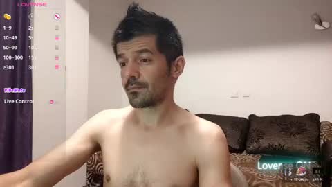 Snapshot of daddynextdoor86 chatting on June 23, 11:03 pm daddynextdoor86 online show from June 23, 11:03 pm