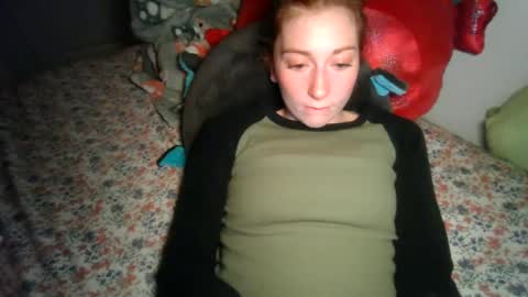 Snapshot of daddysdollhouse chatting on December 19, 6:23 am Saoirse online show from December 19, 6:23 am