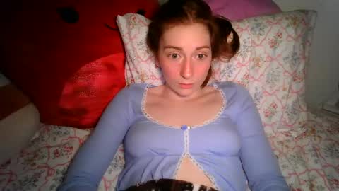 Snapshot of daddysdollhouse chatting on January 2, 3:58 am Saoirse online show from January 2, 3:58 am