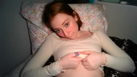 Snapshot of daddysdollhouse chatting on January 24, 5:21 am Saoirse online show from January 24, 5:21 am