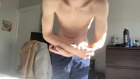 Snapshot of daddysfavorite01 chatting on January 15, 4:22 pm daddys boy online show from January 15, 4:22 pm