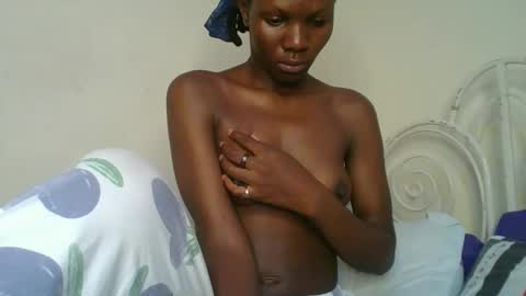 Snapshot of daddyslove_ chatting on September 12, 2:22 am Daddys love online show from September 12, 2:22 am