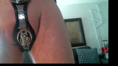Snapshot of daddytimedeluxe chatting on April 29, 11:55 pm DaddyTime online show from April 29, 11:55 pm