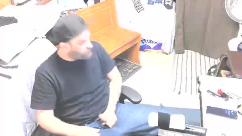 Snapshot of daddywax12 chatting on July 14, 3:11 am DaddyWax online show from July 14, 3:11 am