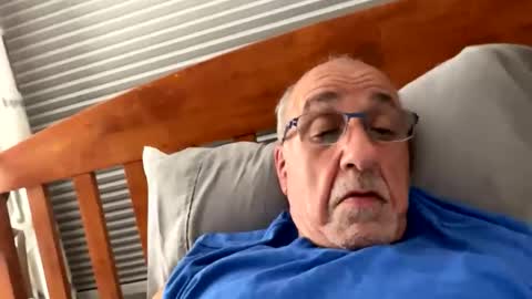 Snapshot of daddyweis chatting on October 25, 4:42 am daddyweis online show from October 25, 4:42 am