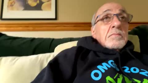 Snapshot of daddyweis chatting on May 9, 6:24 pm daddyweis online show from May 9, 6:24 pm