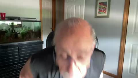 Snapshot of daddyweis chatting on June 12, 5:12 pm daddyweis online show from June 12, 5:12 pm