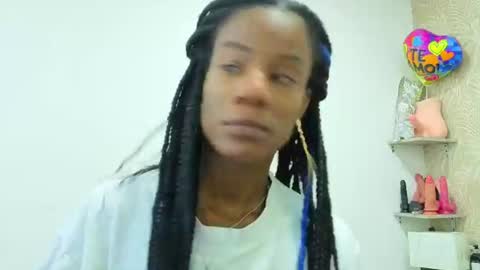 daffnelewis online show from July 27, 11:06 am