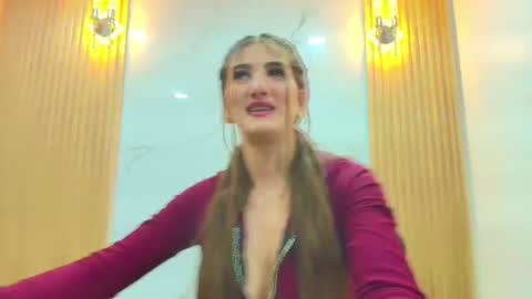Dafne Castro online show from June 16, 7:38 pm