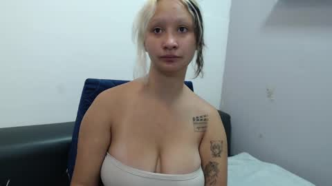 Dafne online show from May 4, 12:45 pm