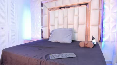 Dafnee online show from November 24, 12:27 pm