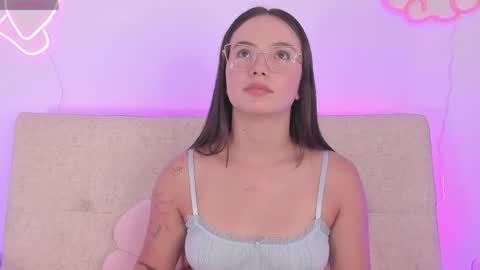 Dafne  online show from May 12, 4:04 pm