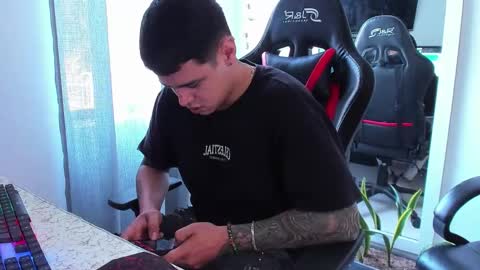 my name is Jhon and I live in colombia online show from September 26, 1:04 pm