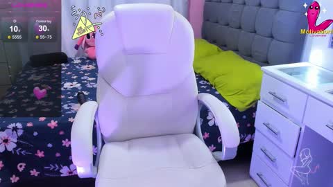 Snapshot of dahian_carter chatting on January 7, 11:58 am Dahian  online show from January 7, 11:58 am