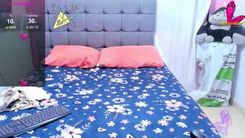 Snapshot of dahian_carter chatting on January 19, 12:28 pm Dahian  online show from January 19, 12:28 pm