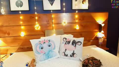  Dahiana  online show from November 10, 8:41 pm