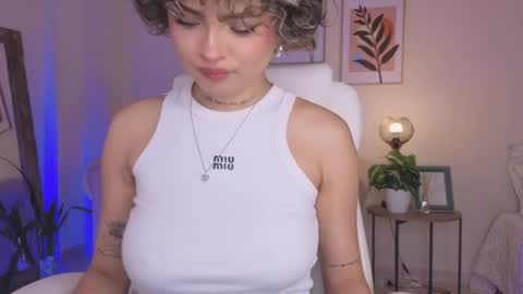 Snapshot of dahiana_walcott chatting on June 8, 6:19 pm Dahiann Walcott online show from June 8, 6:19 pm