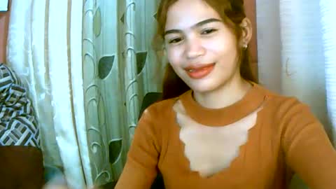 Snapshot of dahlia_123 chatting on December 27, 2:43 pm Im Dahlia online show from December 27, 2:43 pm