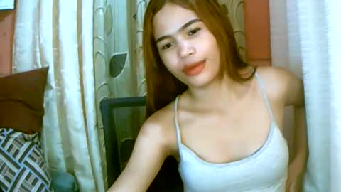 Snapshot of dahlia_123 chatting on January 5, 1:04 pm Im Dahlia online show from January 5, 1:04 pm