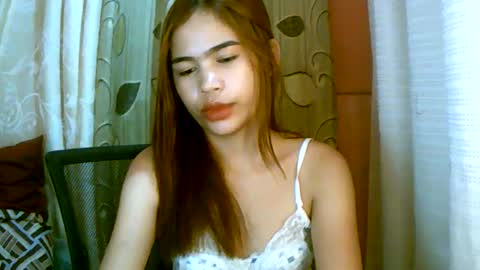 Snapshot of dahlia_123 chatting on January 31, 4:27 pm Im Dahlia online show from January 31, 4:27 pm