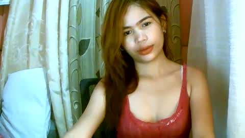 Snapshot of dahlia_123 chatting on February 8, 10:50 am Im Dahlia online show from February 8, 10:50 am