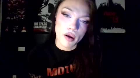 Snapshot of dahlia_adore chatting on November 7, 11:27 pm dahlia_adore online show from November 7, 11:27 pm