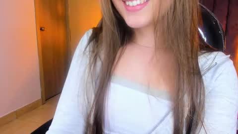 Dahlia online show from November 18, 6:07 am