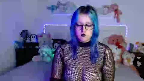 Snapshot of daiademoniaka chatting on October 17, 12:47 am    online show from October 17, 12:47 am