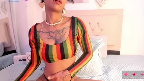 Snapshot of daiana_curly chatting on February 7, 7:38 pm Daiana online show from February 7, 7:38 pm