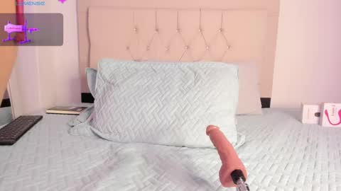 Snapshot of daiana_curly chatting on February 28, 6:32 am Daiana online show from February 28, 6:32 am