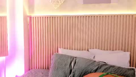 Snapshot of daiana_curly chatting on June 30, 6:53 pm Daiana online show from June 30, 6:53 pm