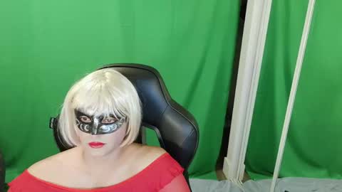 Snapshot of daiko42 chatting on May 28, 5:38 am daiko42 online show from May 28, 5:38 am