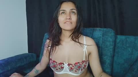 Snapshot of daila_ chatting on April 14, 1:22 am daila_ online show from April 14, 1:22 am