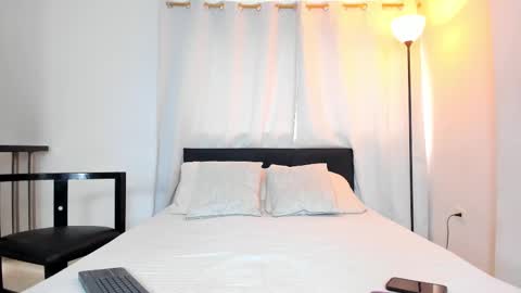 Snapshot of dailasmith chatting on February 21, 3:32 pm Daila Smith online show from February 21, 3:32 pm