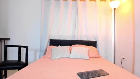 Snapshot of dailasmith chatting on February 25, 3:49 pm Daila Smith online show from February 25, 3:49 pm