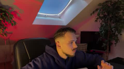 Daimon  online show from February 22, 2:15 pm