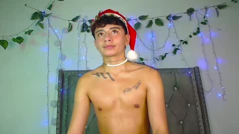 daimond cooper online show from December 24, 4:33 am