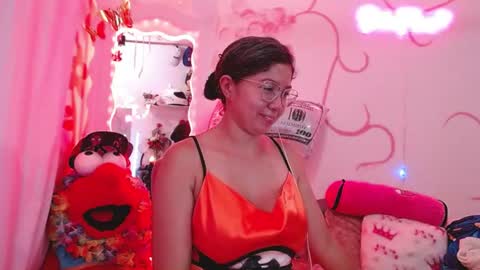 Snapshot of daina_flower chatting on June 20, 7:55 am DAINA online show from June 20, 7:55 am