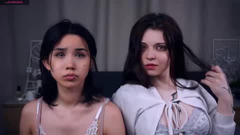 Snapshot of dainalargena chatting on May 31, 8:21 am Aoi and Lily best friends online show from May 31, 8:21 am