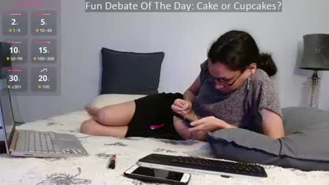 Snapshot of dainty_heart chatting on July 1, 11:26 pm online show from July 1, 11:26 pm