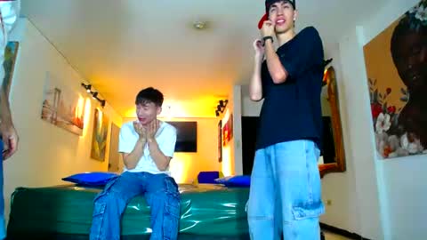 Snapshot of daiquirie chatting on June 18, 11:03 am daiquirie online show from June 18, 11:03 am