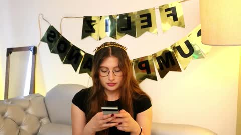 Snapshot of daisha_riley chatting on October 11, 2:37 pm Lauren online show from October 11, 2:37 pm