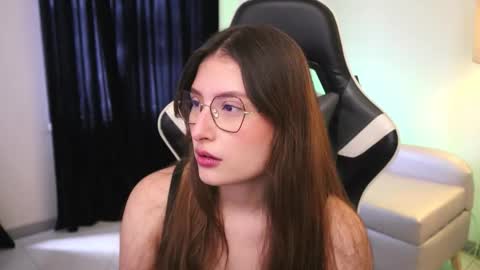 Snapshot of daisha_riley chatting on November 3, 2:29 pm Lauren online show from November 3, 2:29 pm