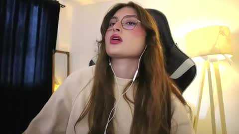 Snapshot of daisha_riley chatting on December 2, 1:50 pm Lauren online show from December 2, 1:50 pm