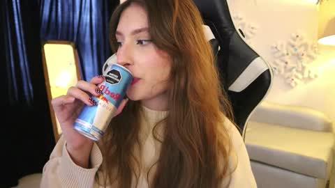 Snapshot of daisha_riley chatting on December 3, 2:15 pm Lauren online show from December 3, 2:15 pm