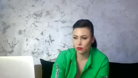 Ashe online show from January 17, 6:44 pm